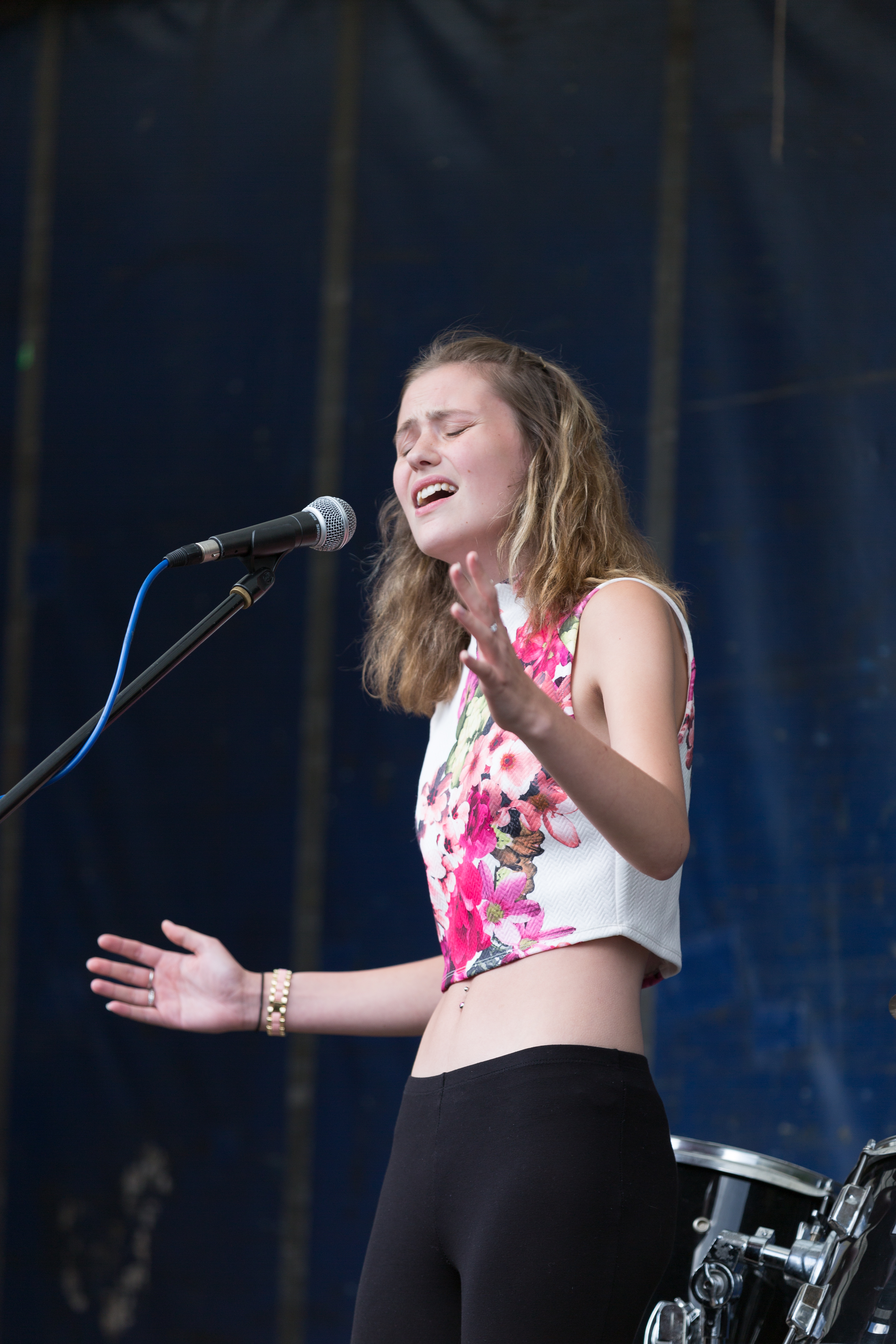 Kiaya Lyons, stage at Crownfest 2016, just a girl and her guitar, acoustic performer, coventry, charity gig