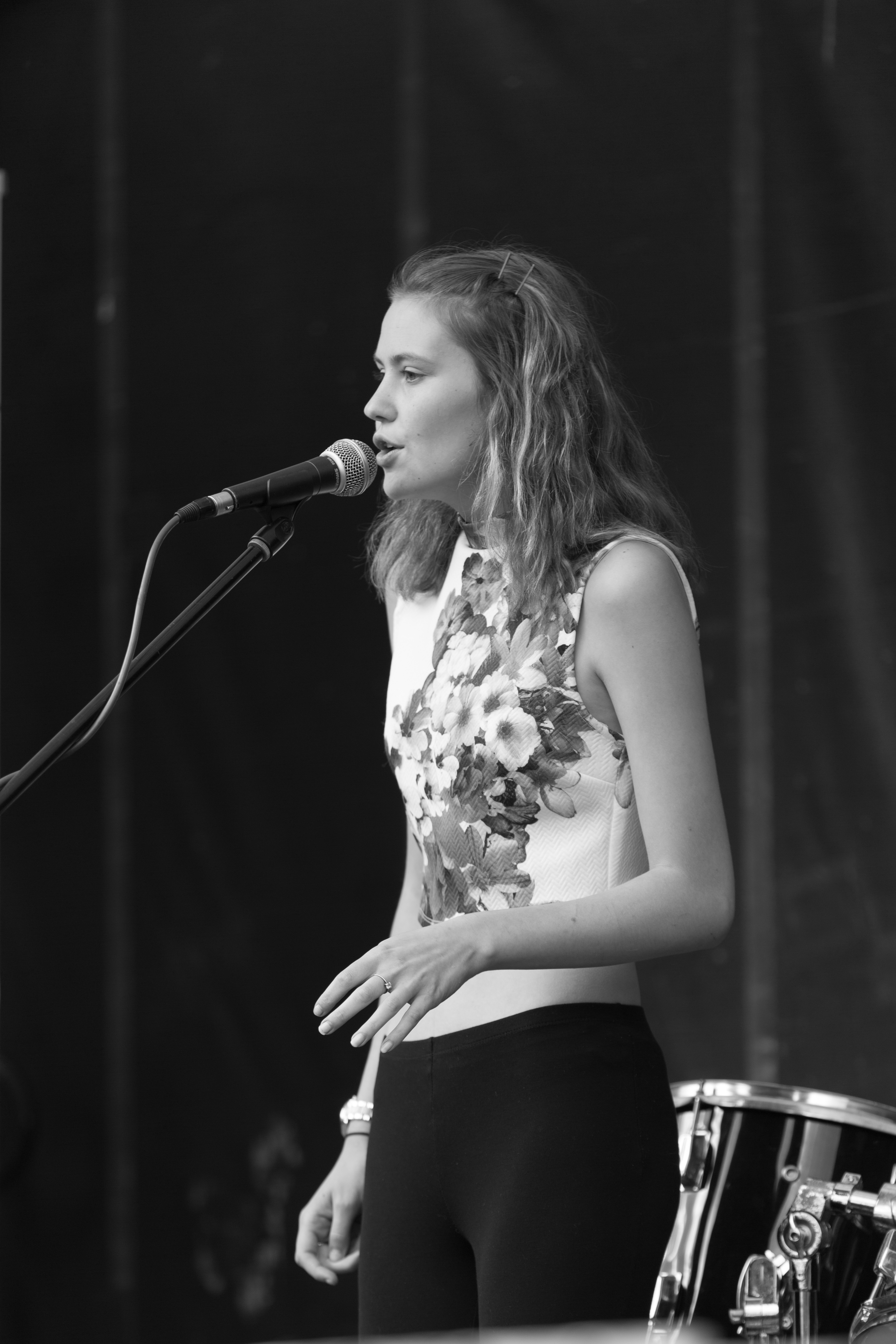 Kiaya Lyons, stage at Crownfest 2016, just a girl and her guitar, acoustic performer, coventry, charity gig