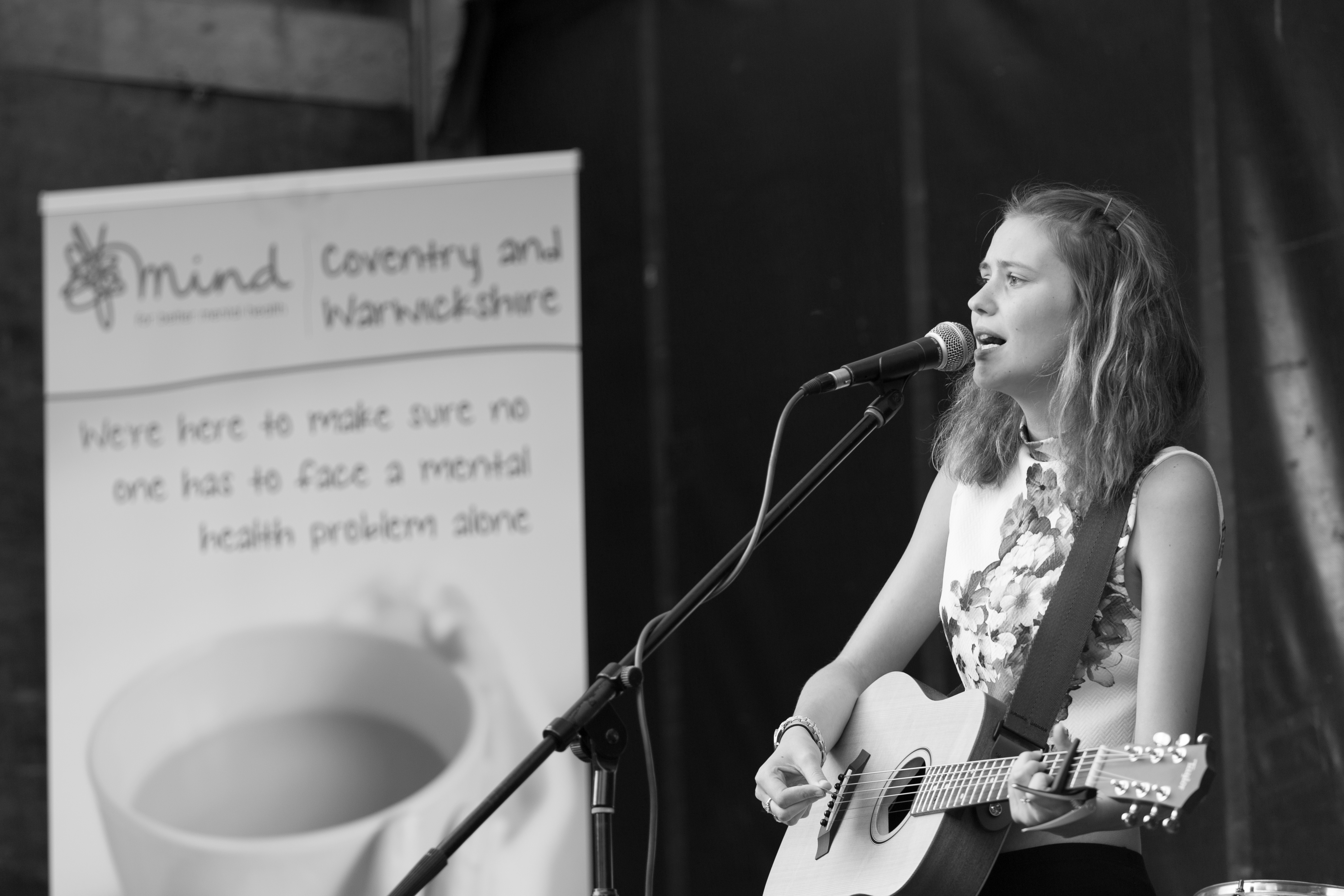 Kiaya Lyons, stage at Crownfest 2016, just a girl and her guitar, acoustic performer, coventry, charity gig